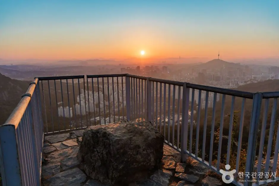 Sunrise view from Ansan mountain fifth viewpoint overlooking Seoul