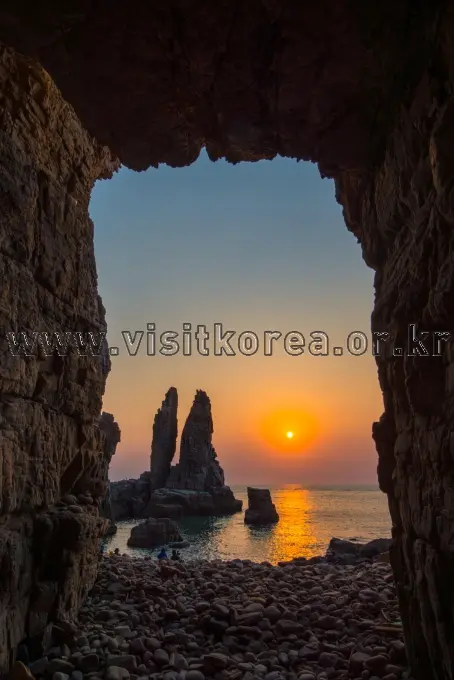 Baengnyeongdo Island Exploring Untouched Nature at Korea's Northern Frontier thumbnail